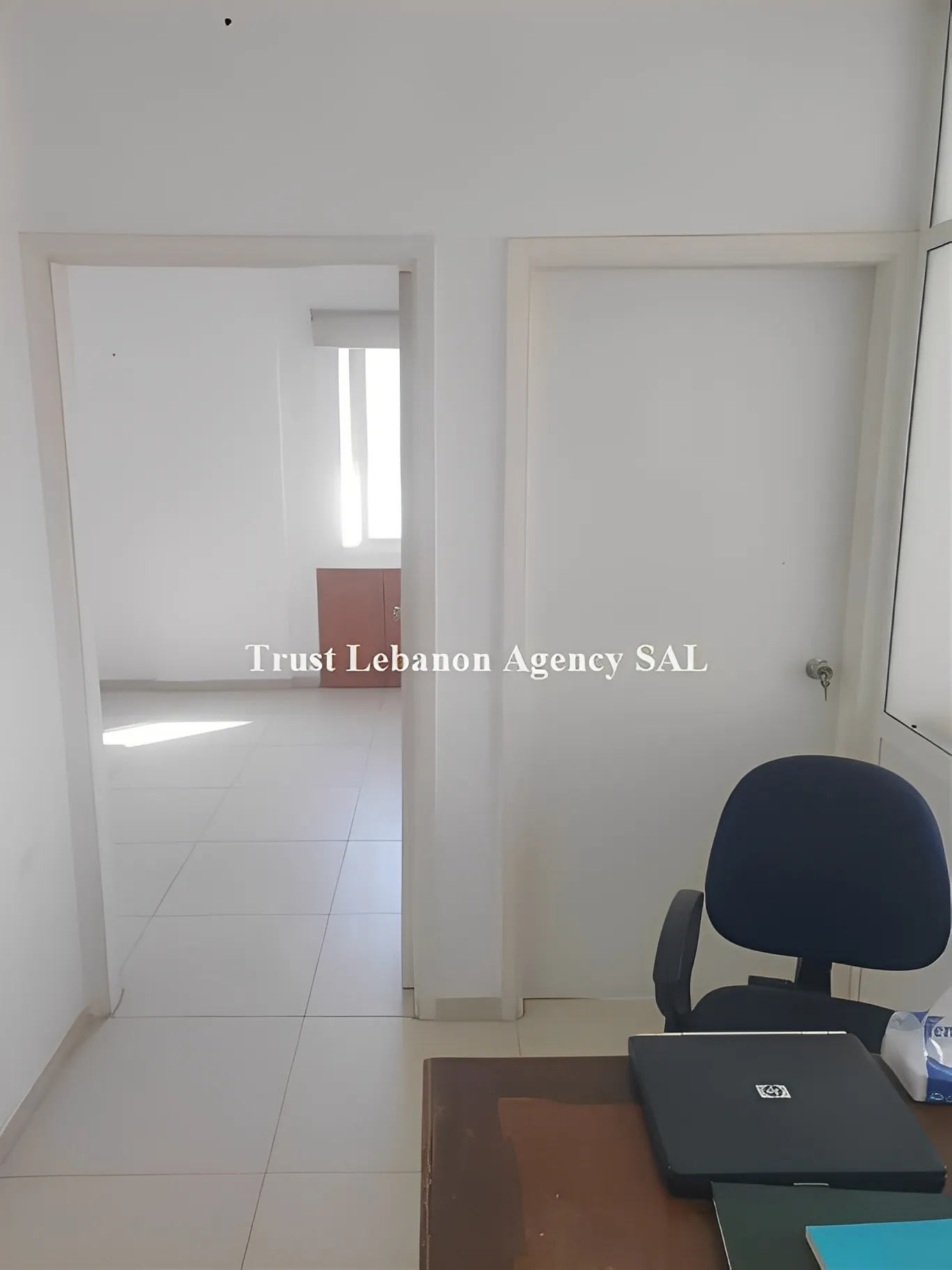 Office for sale in Metn, Zalka