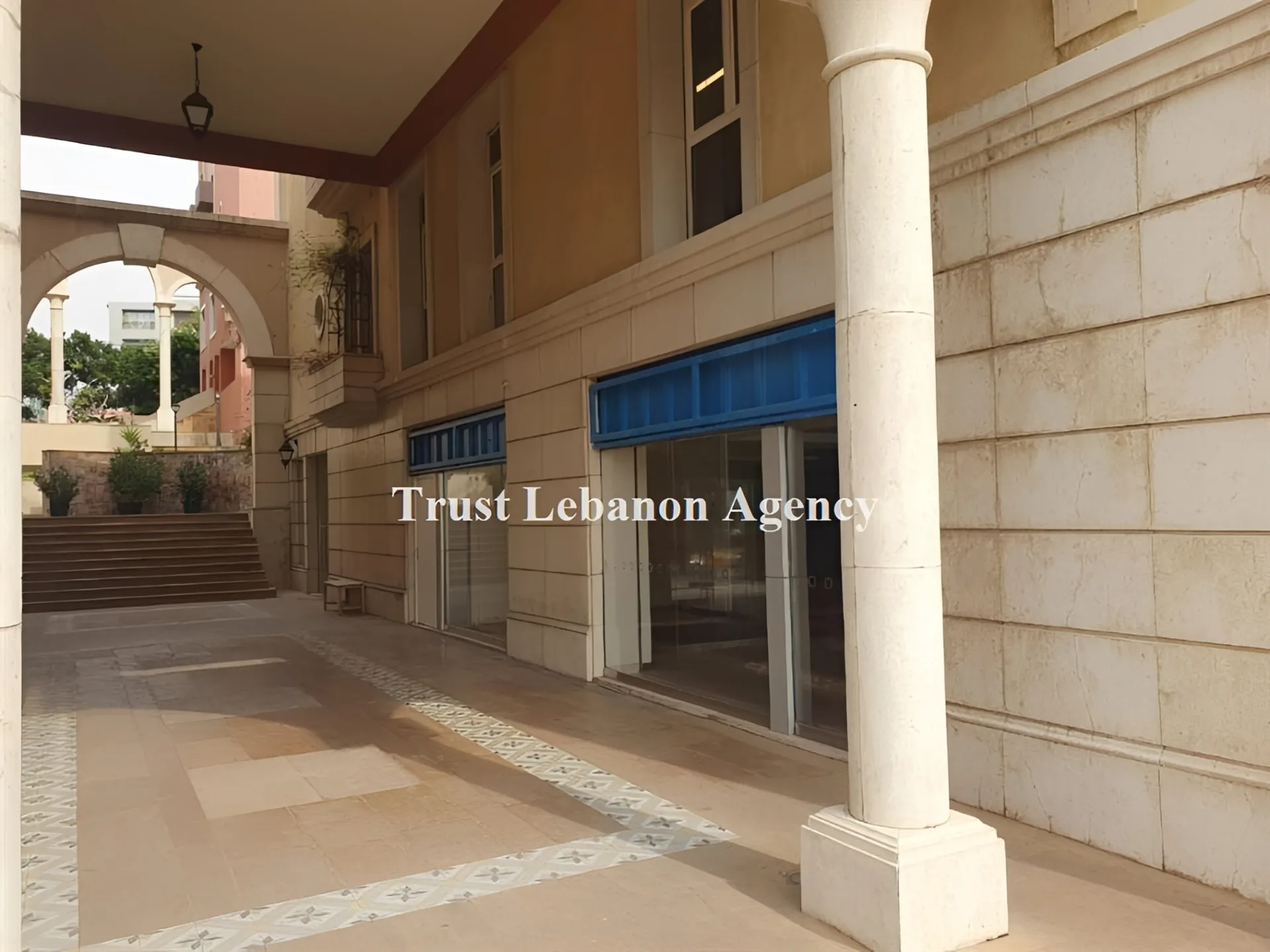 Commercial Property For Rent in Baabda, Hazmieh