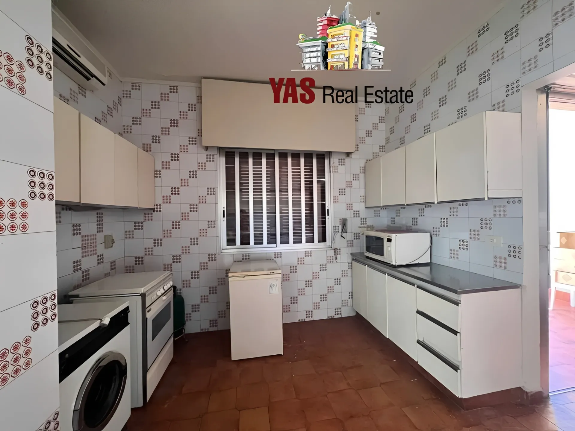 Apartment for Sale in Adonis - 4 bed, 3 bath
