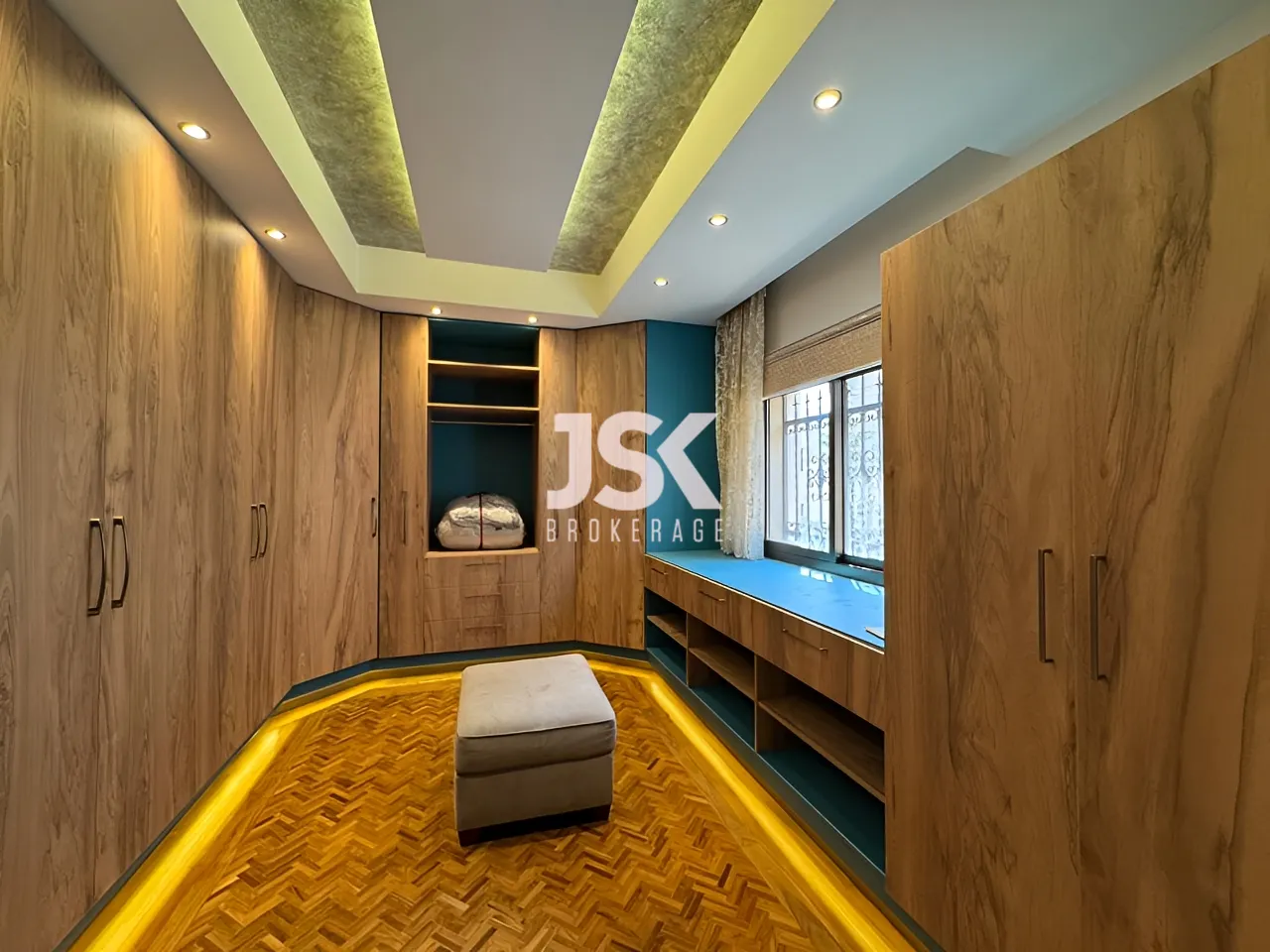Apartment for Sale in Dawhet Aramoun