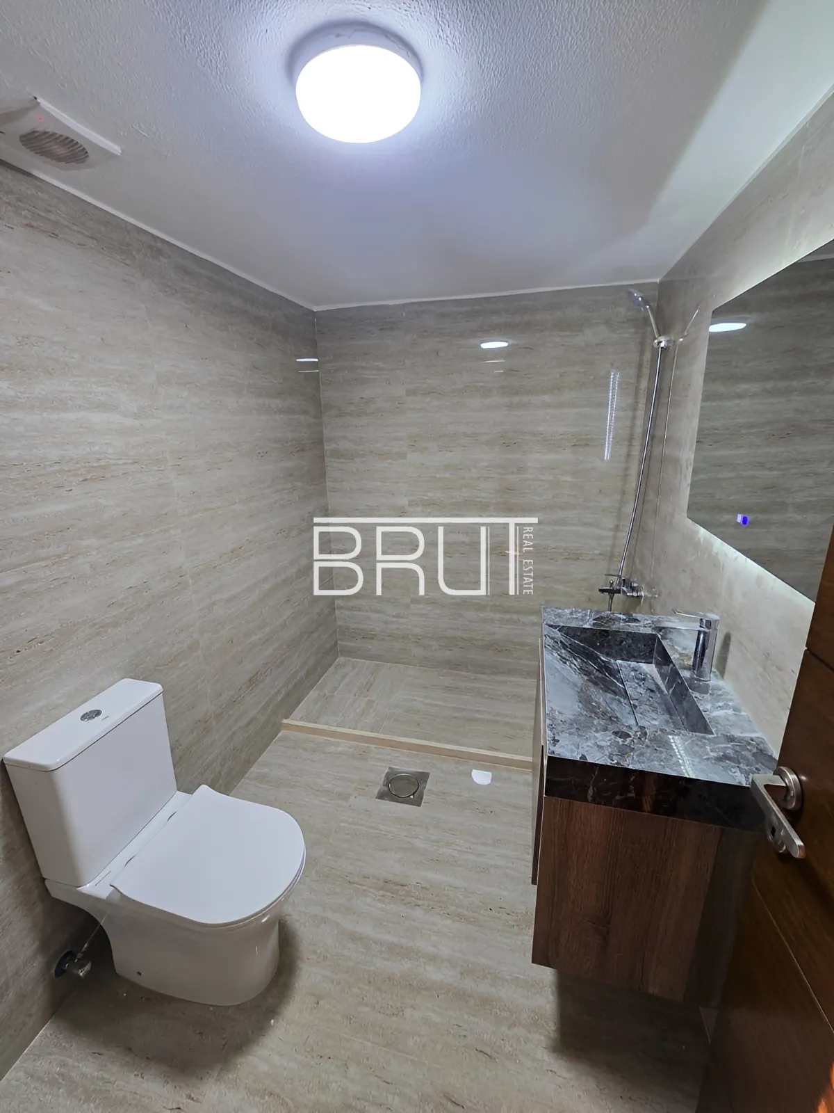Apartment for sale in Zouk Mikael