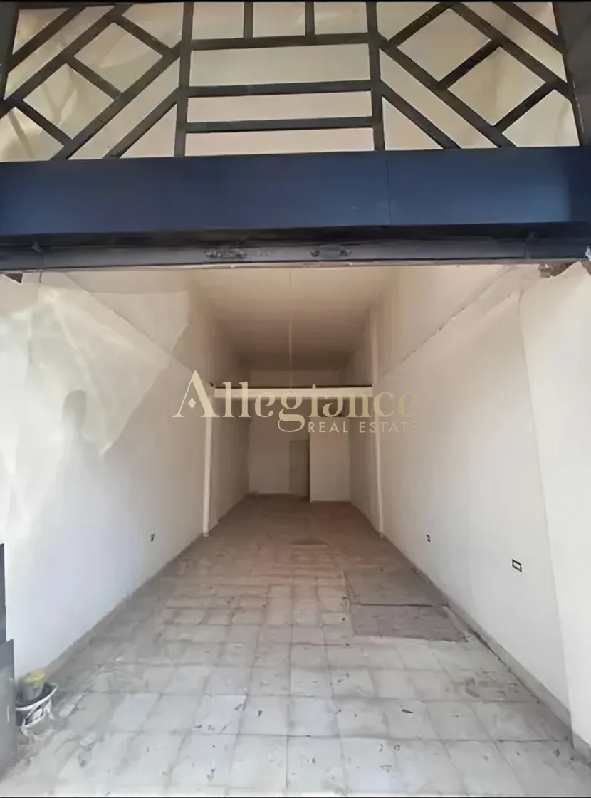 Shop for rent in Horch Tabet
