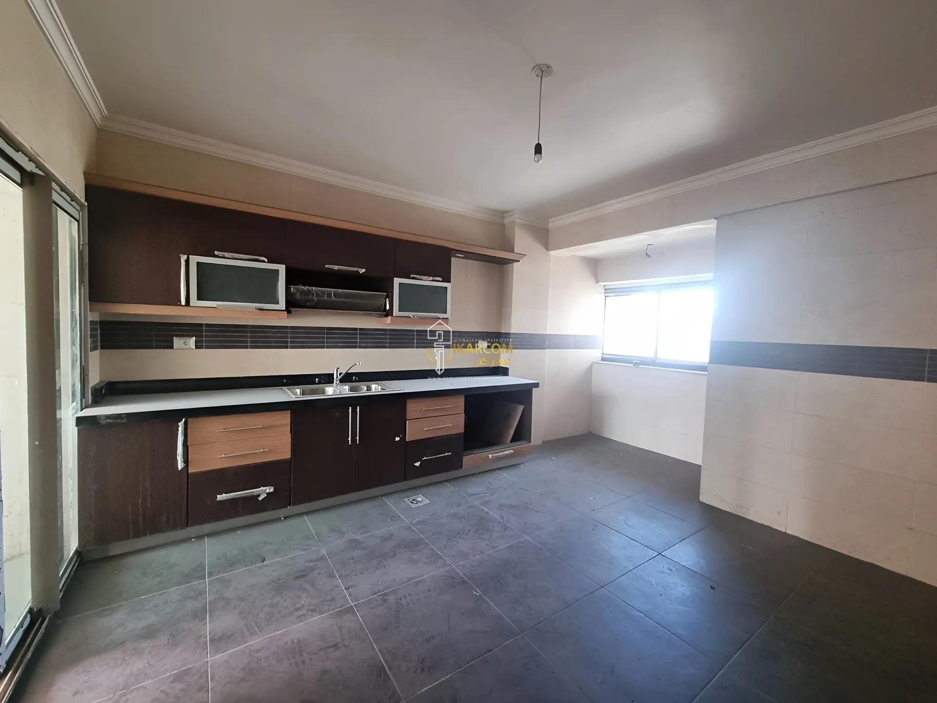 Apartment for sale in Ras Al Naba'a, Beirut, Lebanon