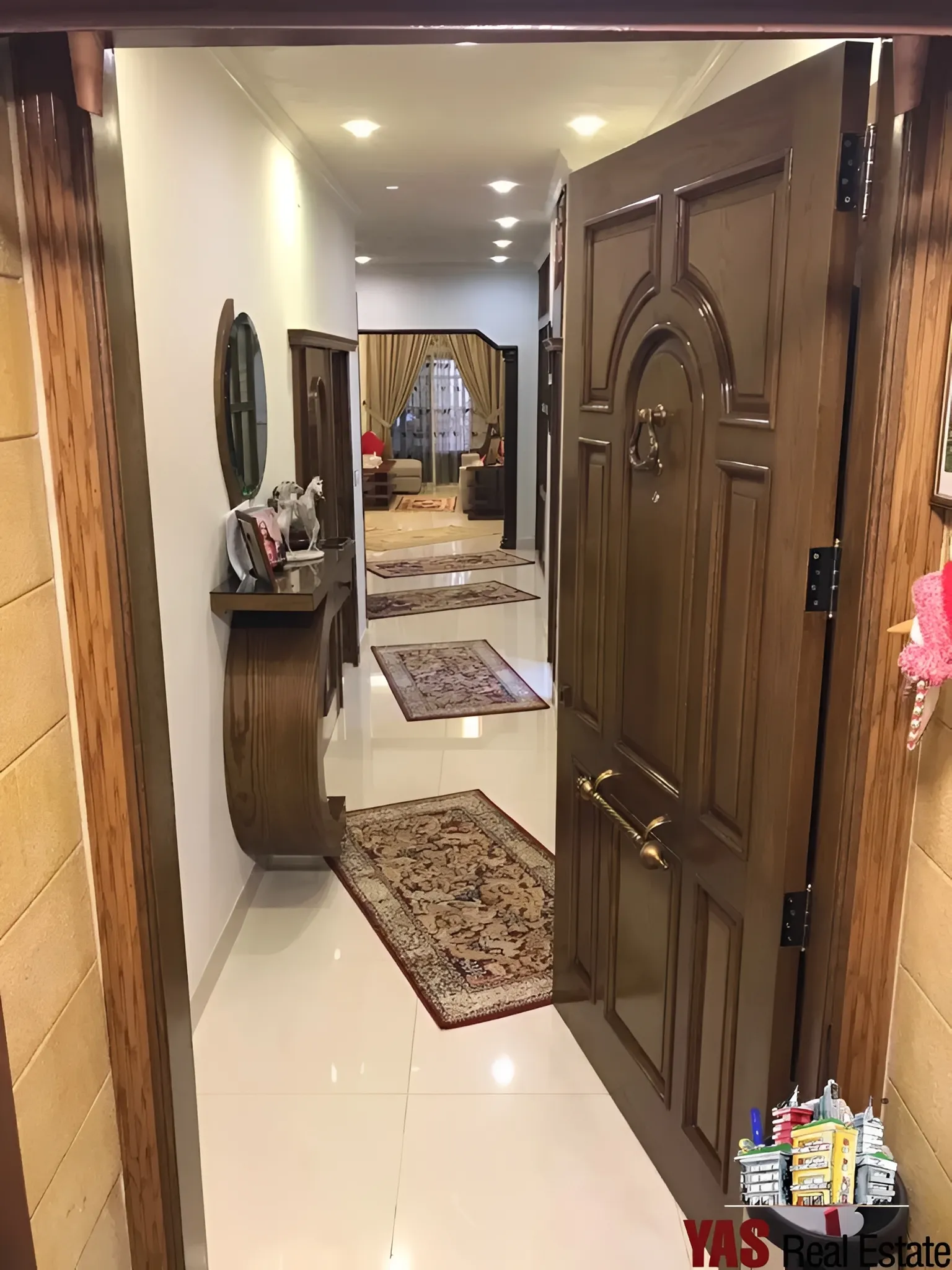 Apartment for Sale in Louaizeh, Lebanon - 3 bed, 2 bath