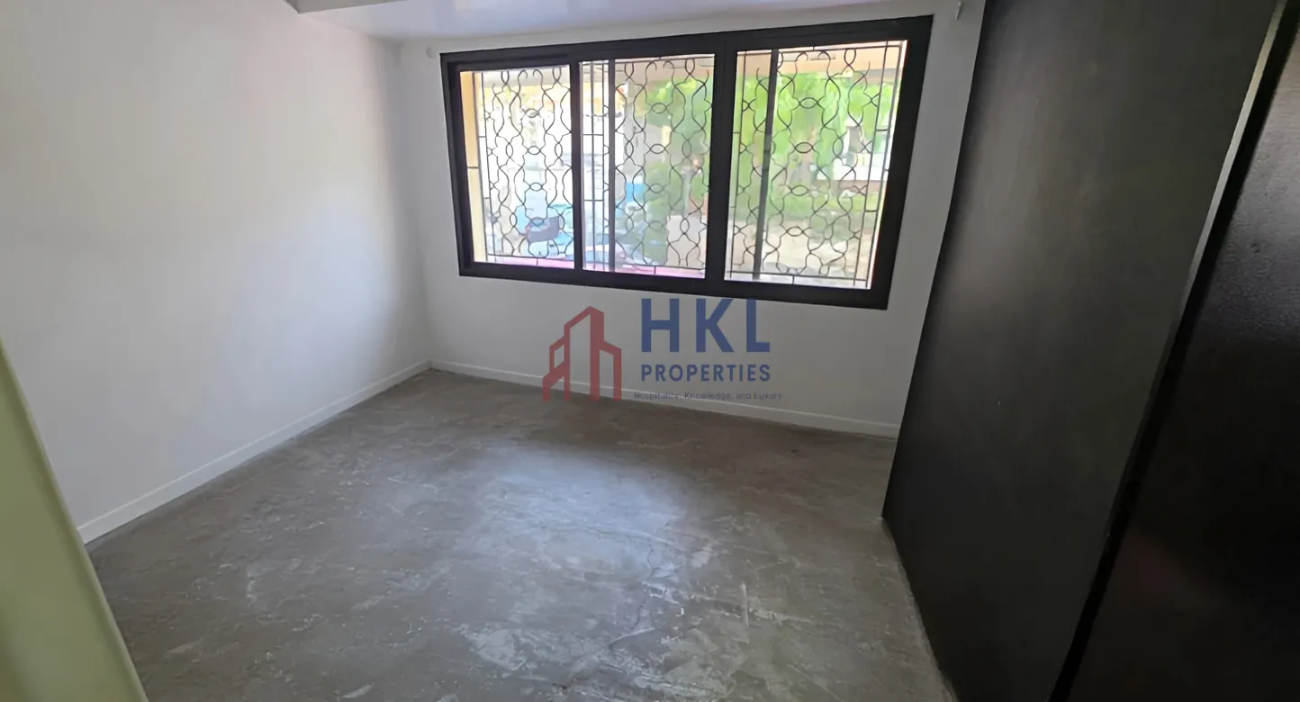 Office for rent in Ain Al Mraiseh, Beirut, Lebanon