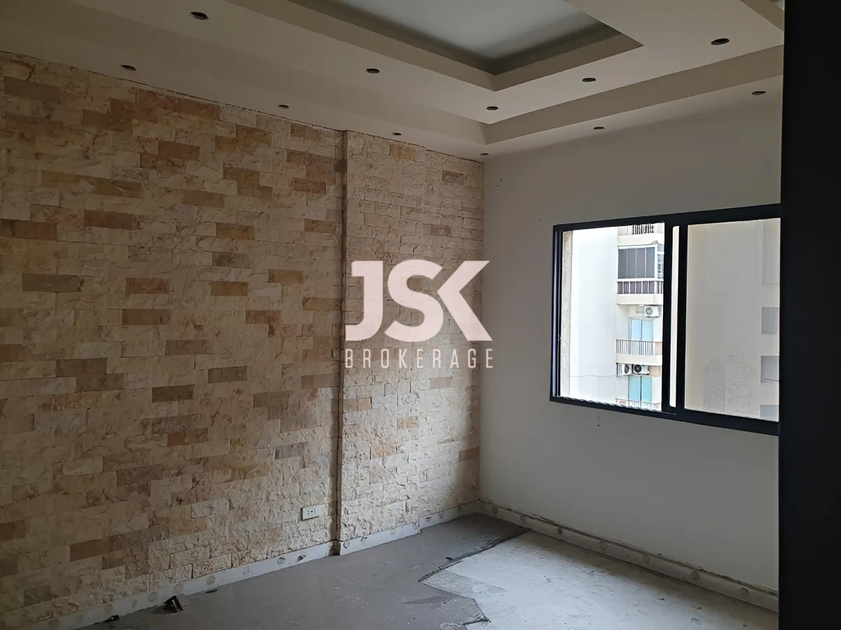 Office for rent in Jdeideh