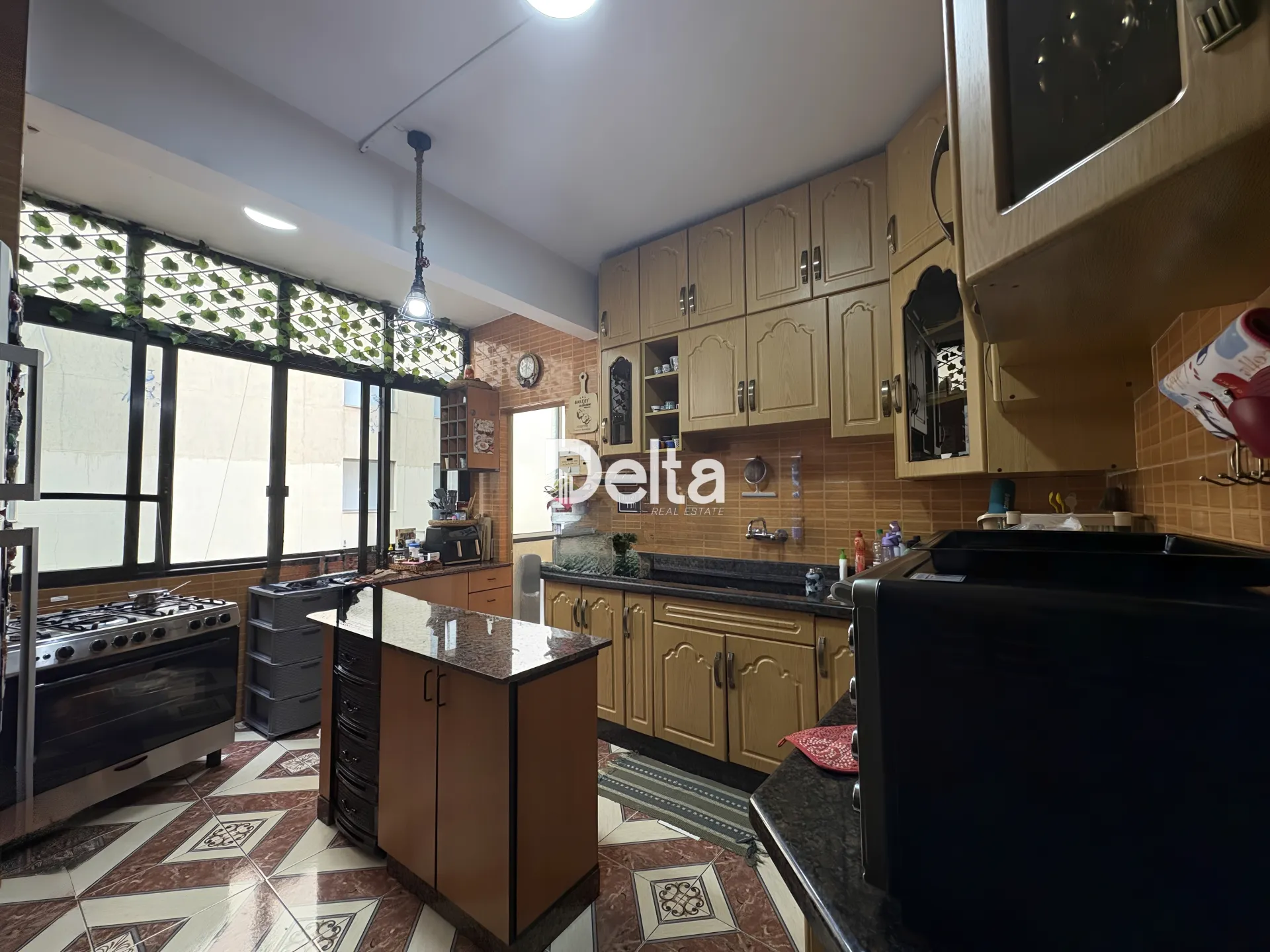 Apartment for sale in Mar elias, beirut, lebanon - 4 bed, 4.0 bath