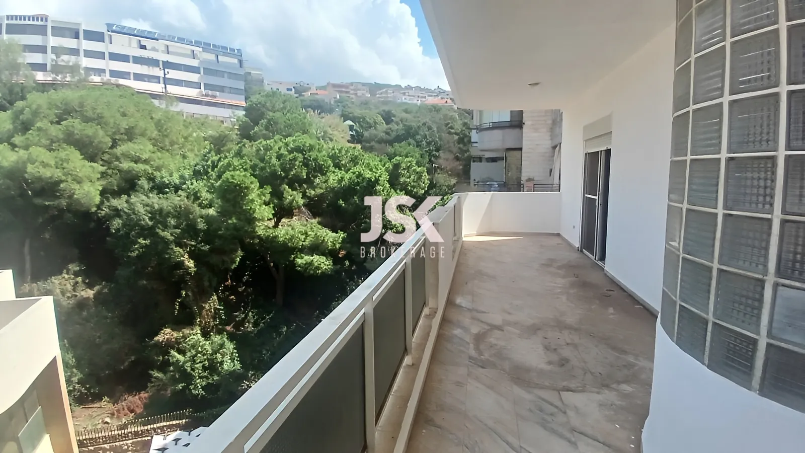 Apartment for Sale in Beit El Chaar