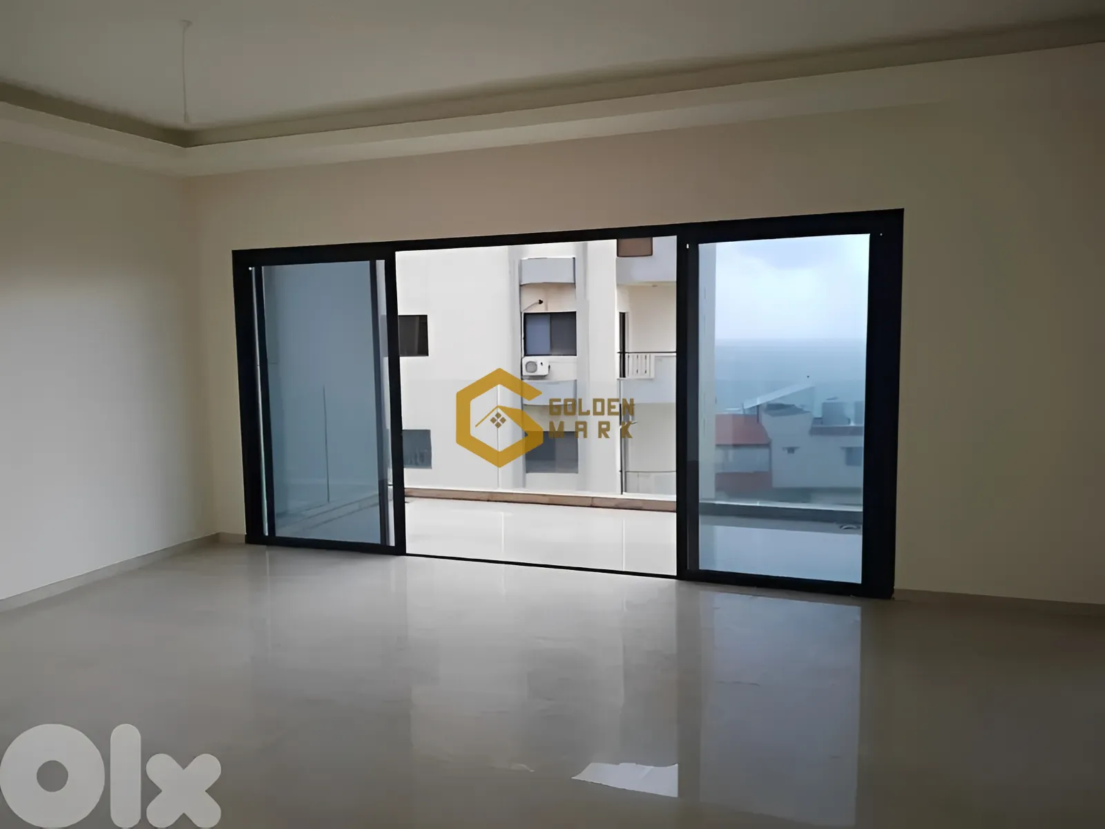 Apartment for Sale in Blat - 3 bed, 3 bath
