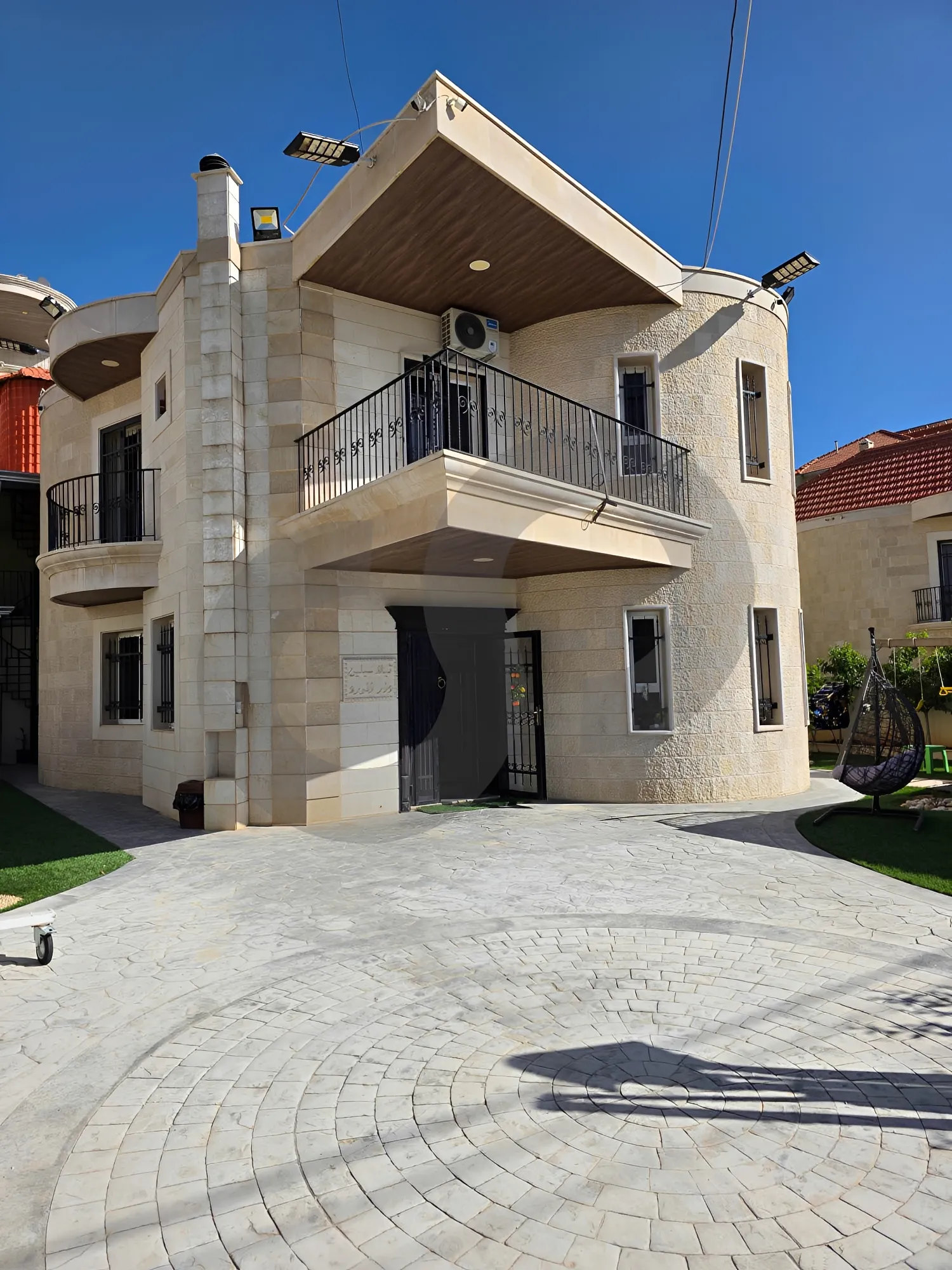Villa for Sale in Saoufar