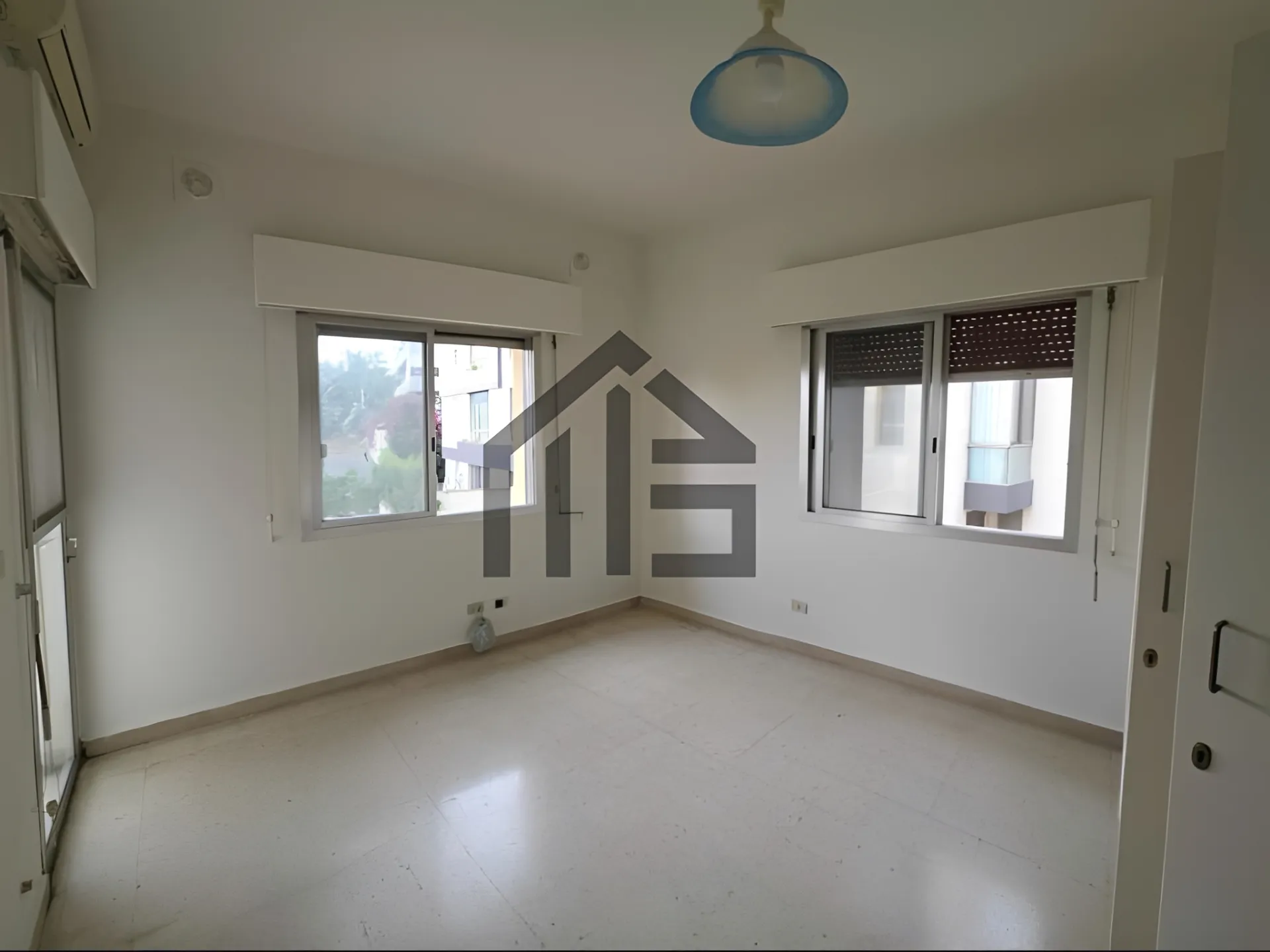 Apartment for rent in Mazraat Yachoua, Lebanon - 3 bed, 2 bath