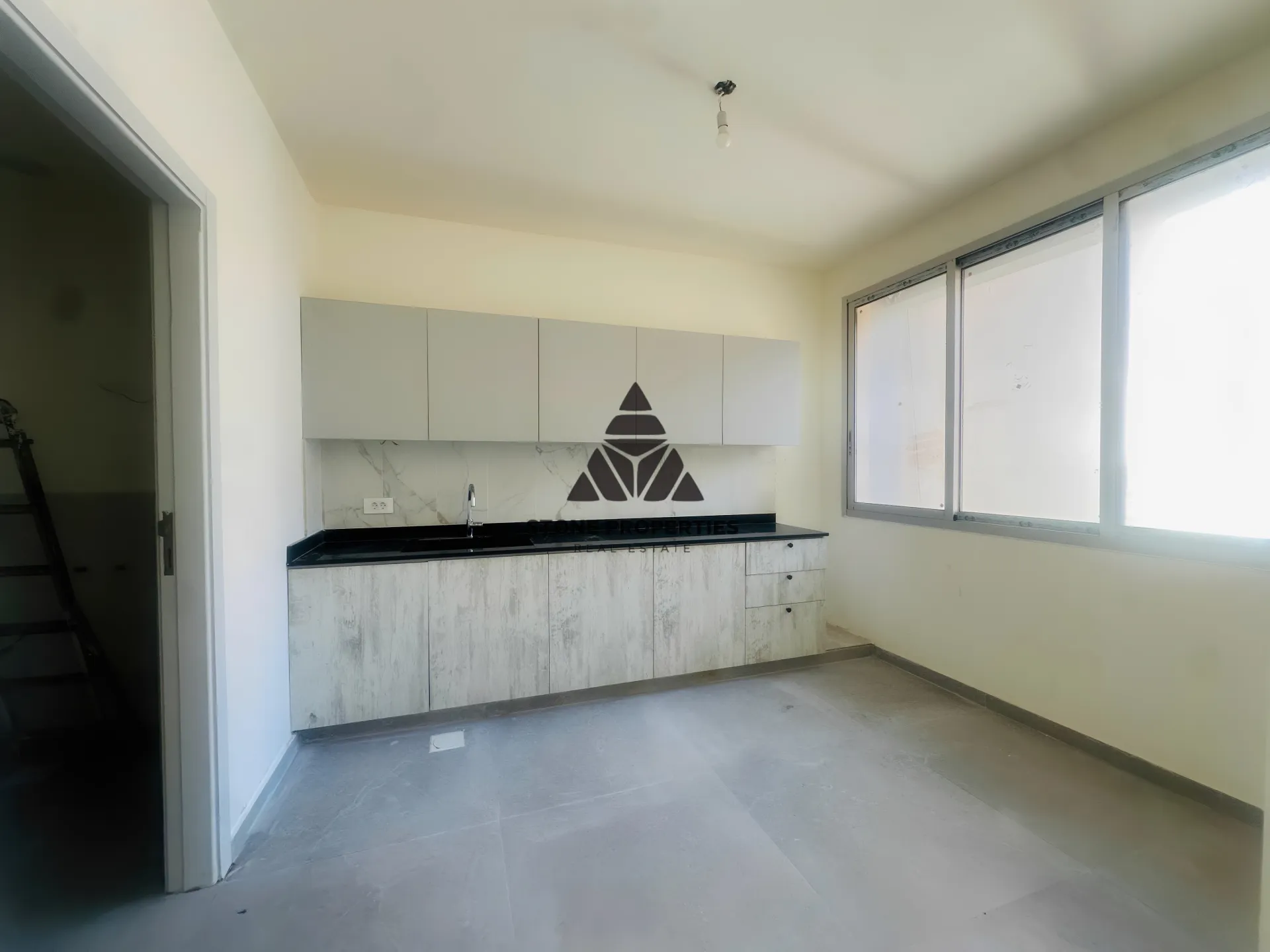 Apartment for sale in Mar elias, beirut, lebanon - 2 bed, 4.0 bath
