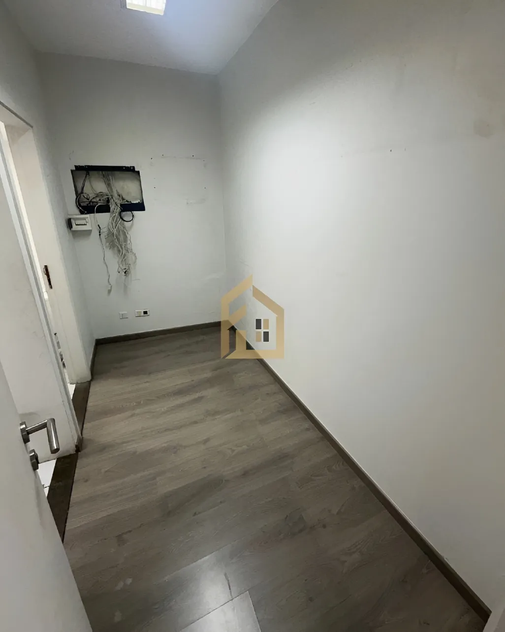 Office for rent in Ain El Mraiseh, Bayrut, Lebanon