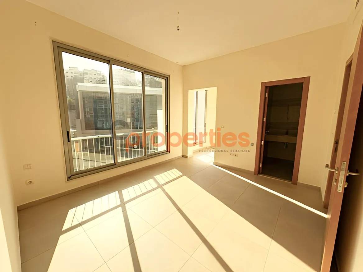 Apartment for Rent in Louaizeh