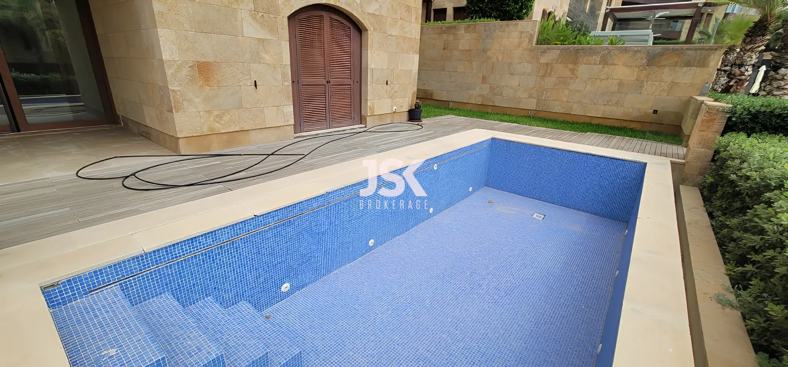 Apartment for Sale in Byblos - 3 bed