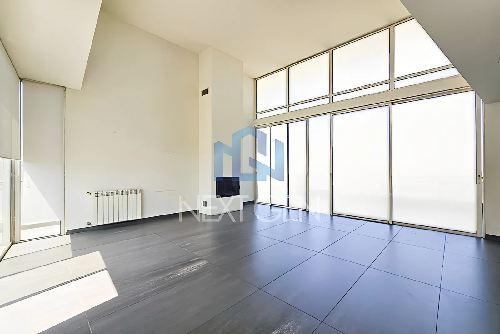 Apartment for Sale in Achrafieh - 3 bed, 4 bath