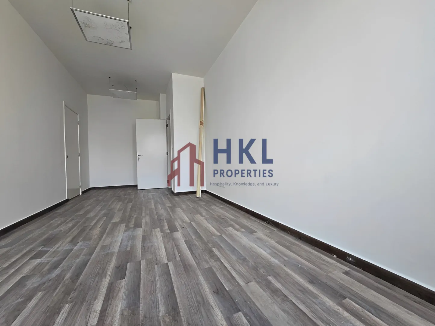 Office for rent in Hazmieh