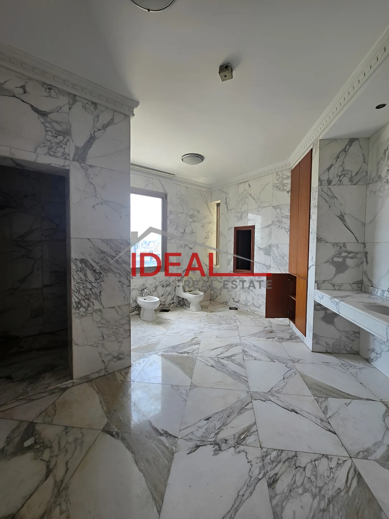 Commercial Building for rent in Mkalles, Lebanon
