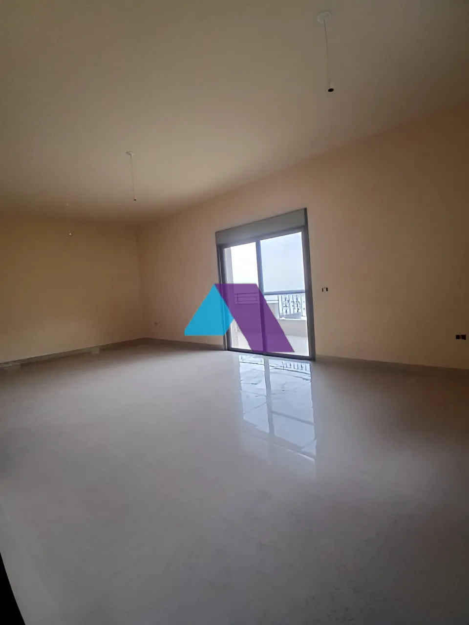 Apartment for Sale in Ain Saadeh