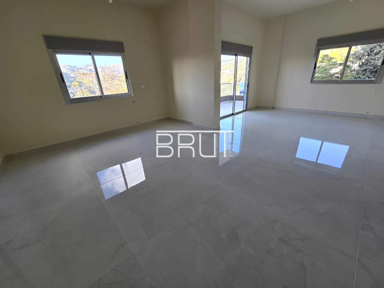 Apartment for Sale in Feitroun - 3 bed, 3 bath