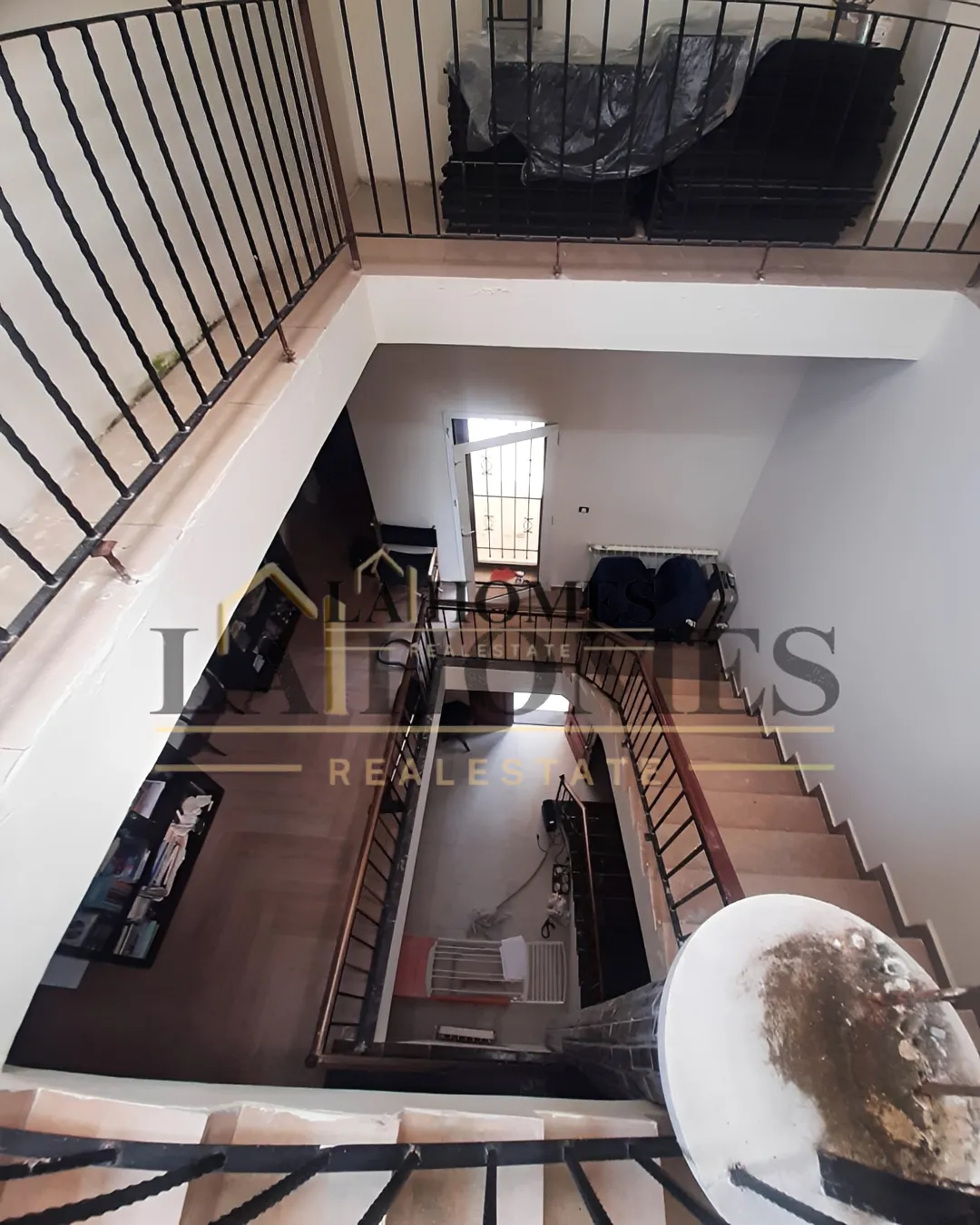 Villa for sale in Kfour