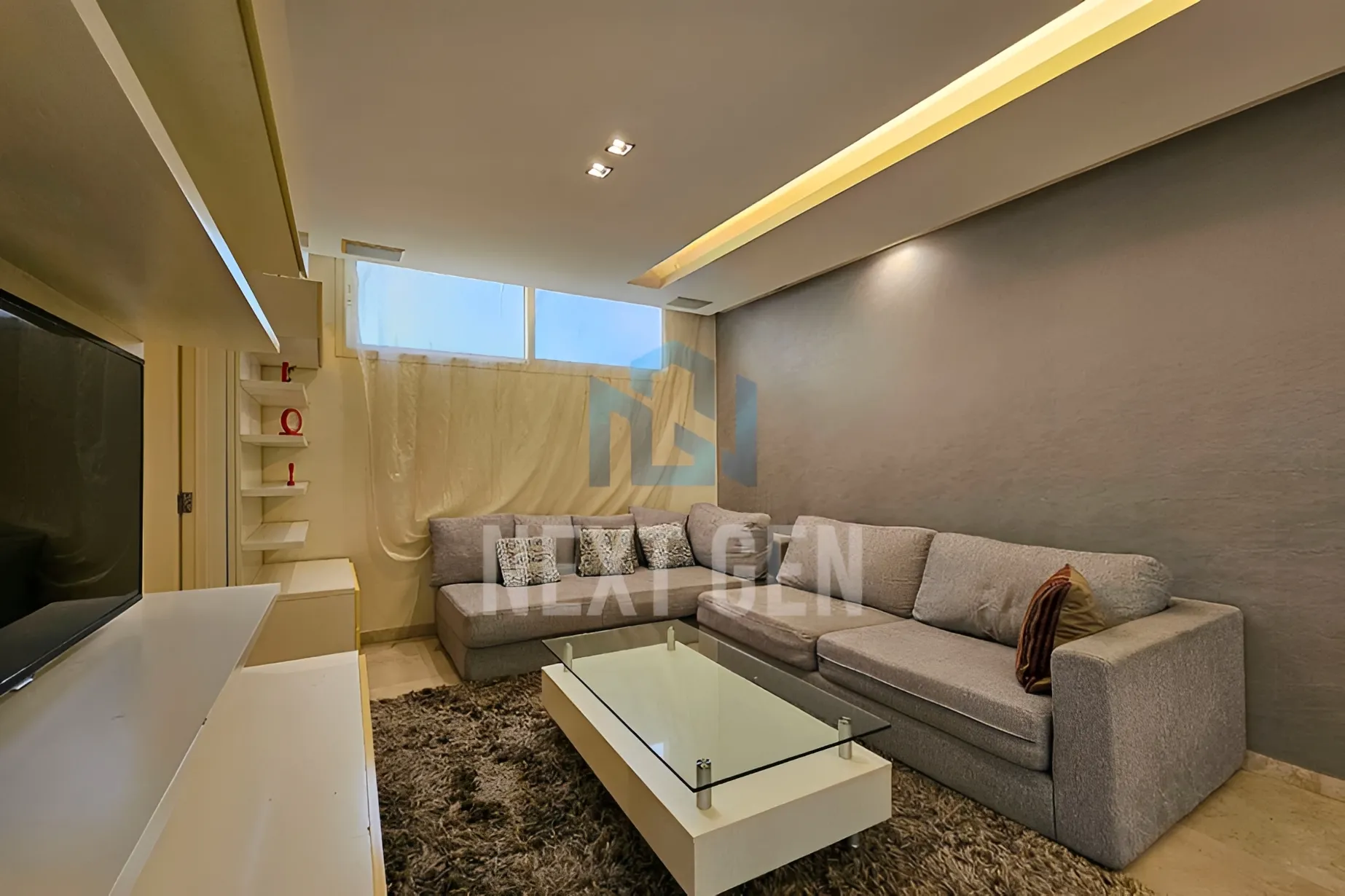 Apartment for rent in Ain Al Mraiseh, Beirut, Lebanon - 3 bed, 4 bath