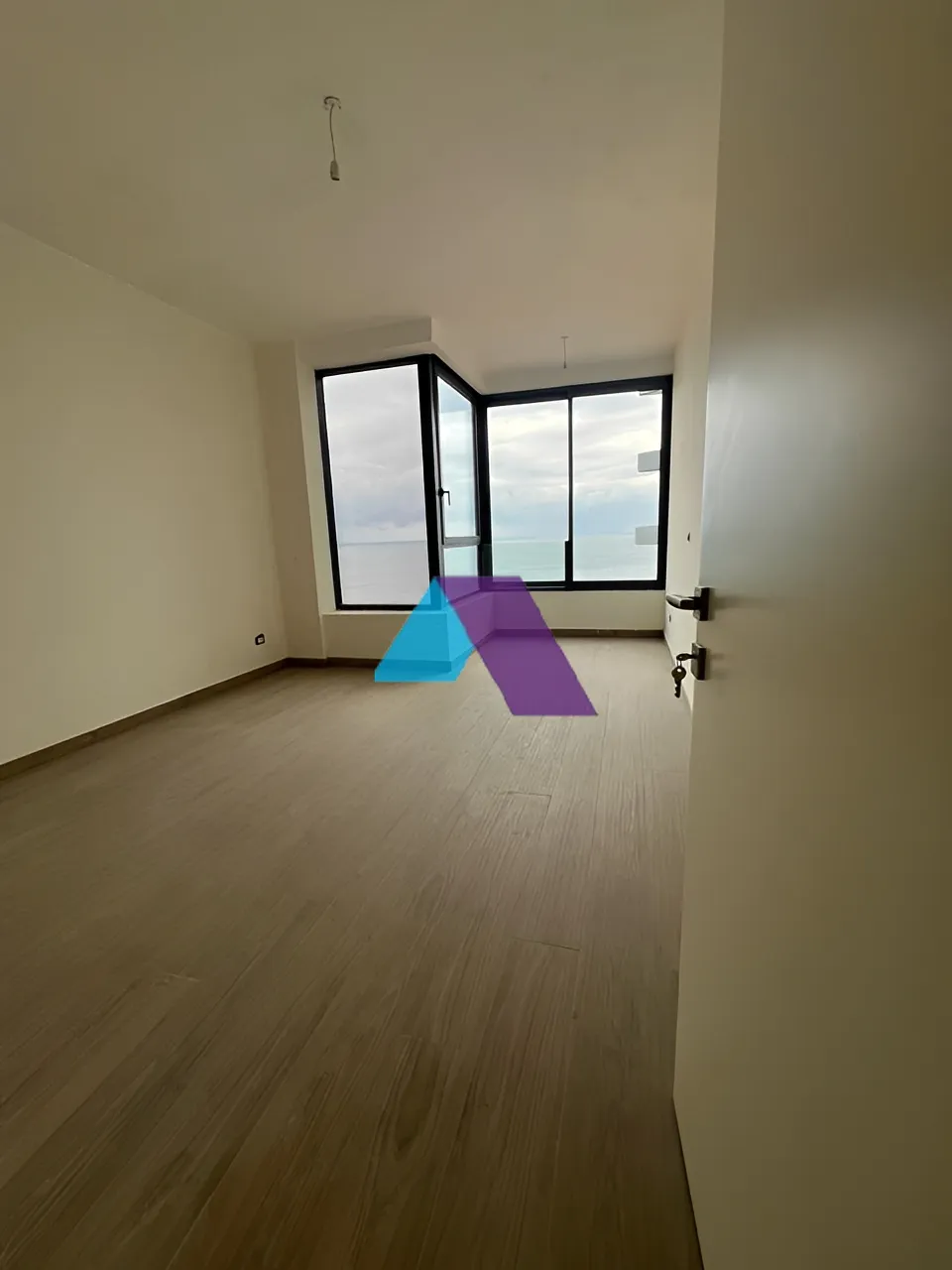 Apartment for rent in Hamra - 3 bed, 3 bath