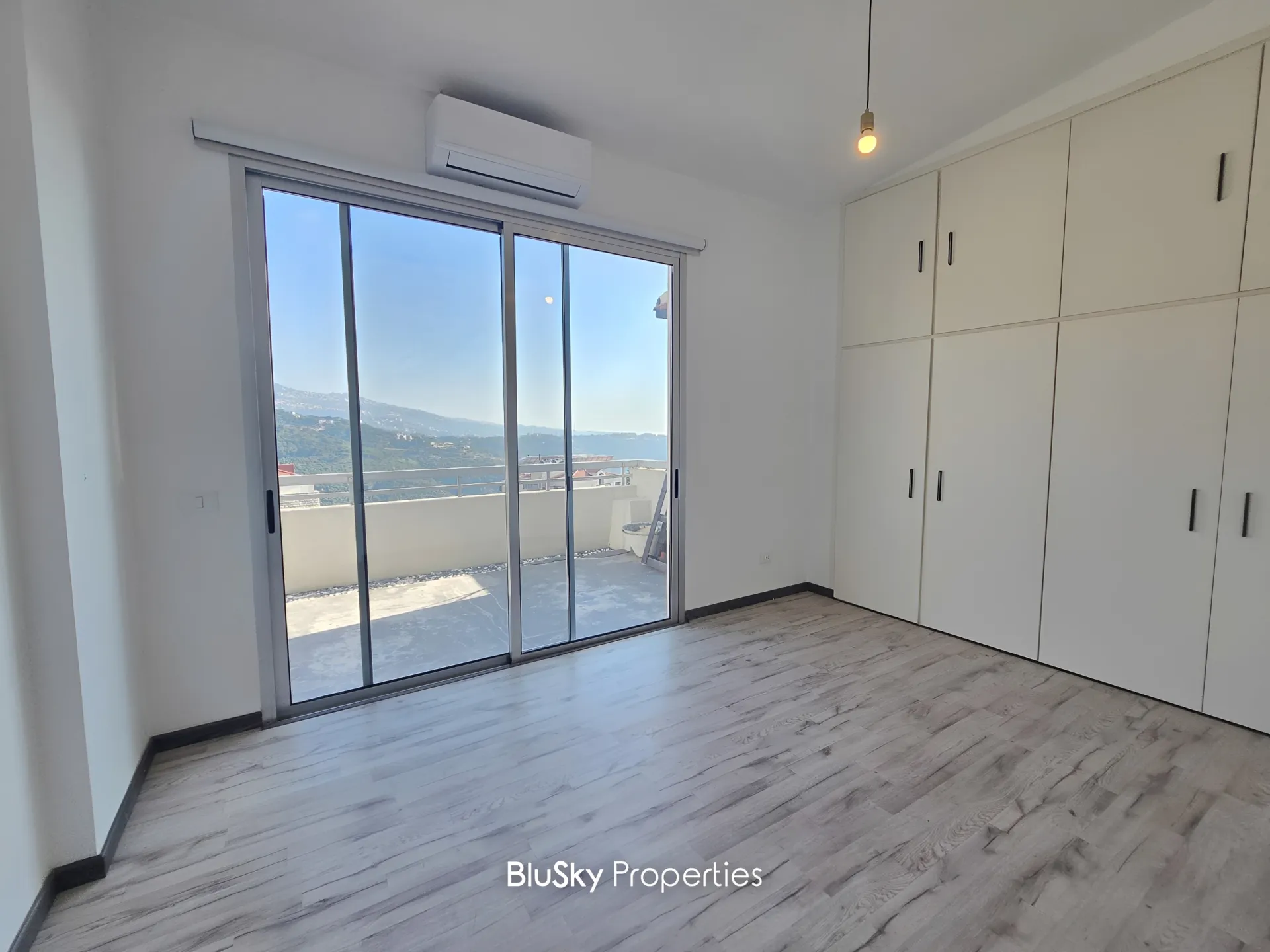 Apartment for rent in Monteverde main street، moutazah, lebanon