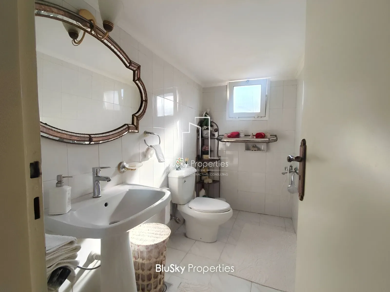 Apartment for Sale in Adonis