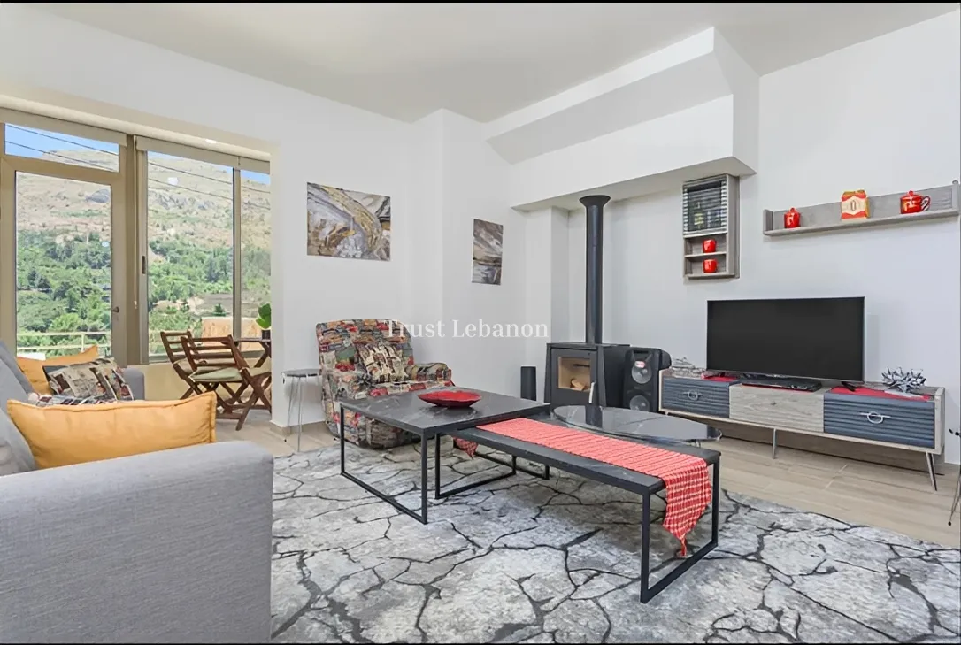 Chalet for sale in Faraya, Lebanon - 2 bed, 1 bath