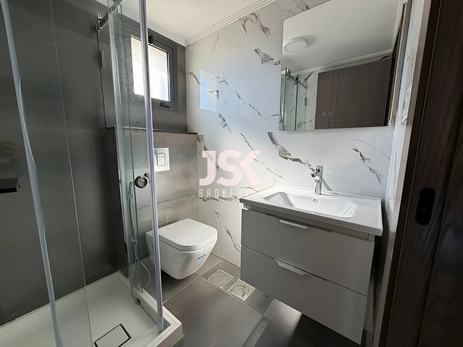 Apartment for Rent in Achrafieh
