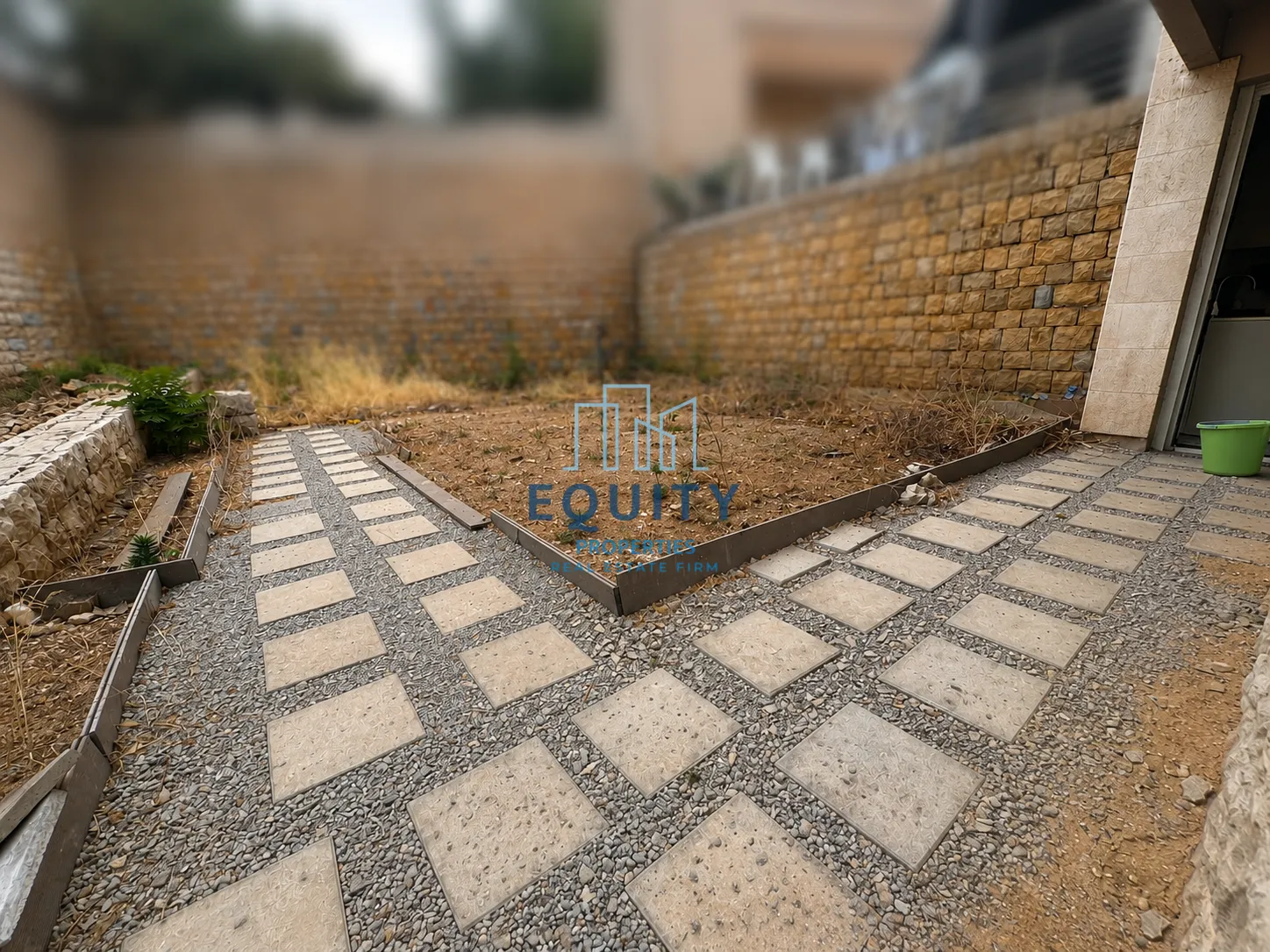 Apartment for sale in Qornet El Hamra