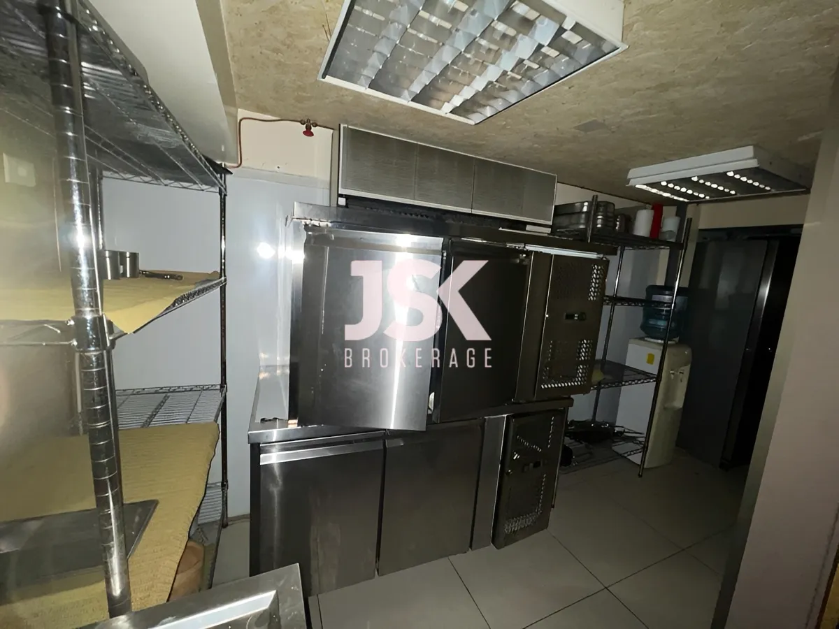 Shop for rent in Byblos