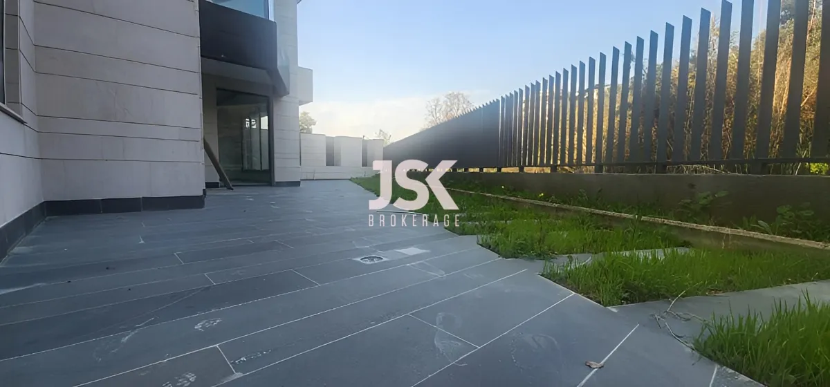 Apartment for Sale in Yarzeh, Lebanon - 3 bed, 4 bath