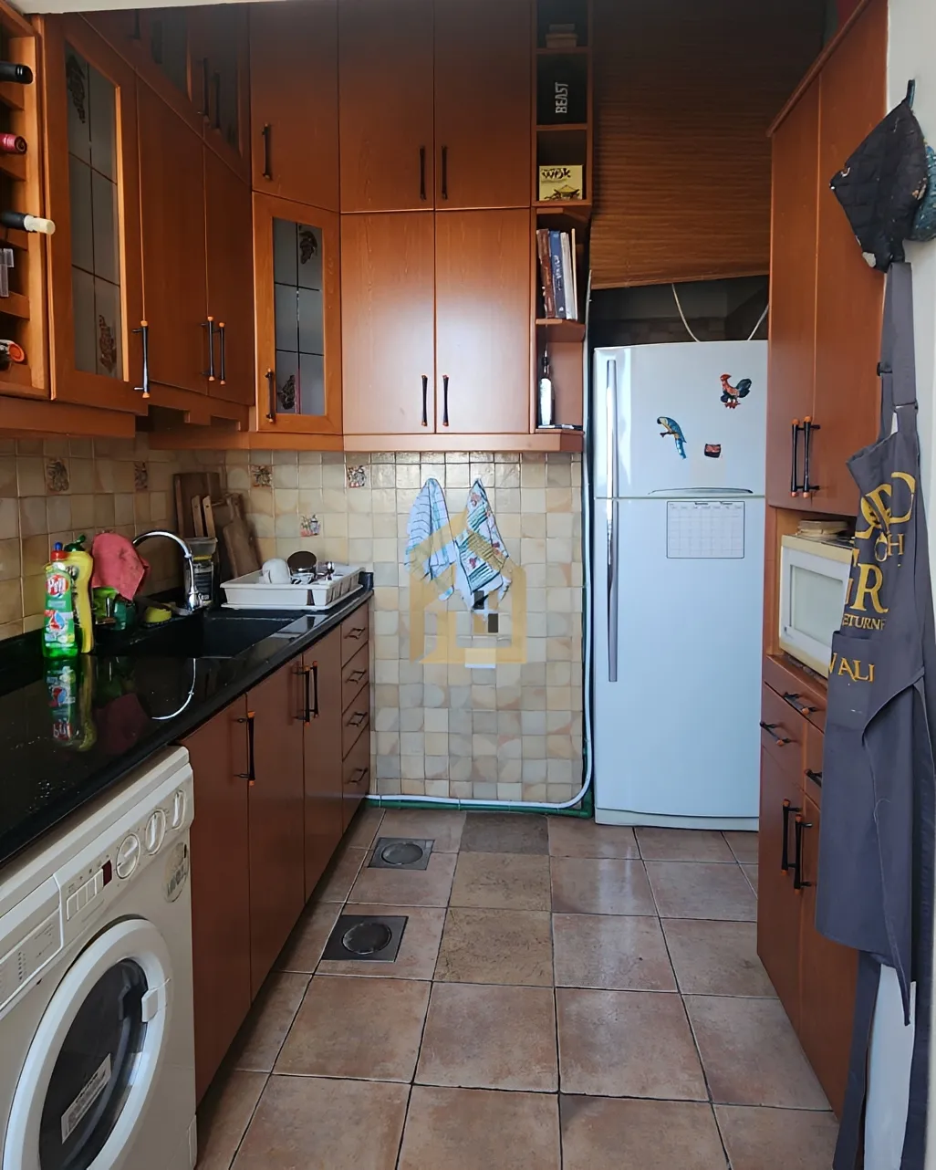 Apartment for sale in Achrafieh, Beirut, Lebanon - 2 bed, 1 bath