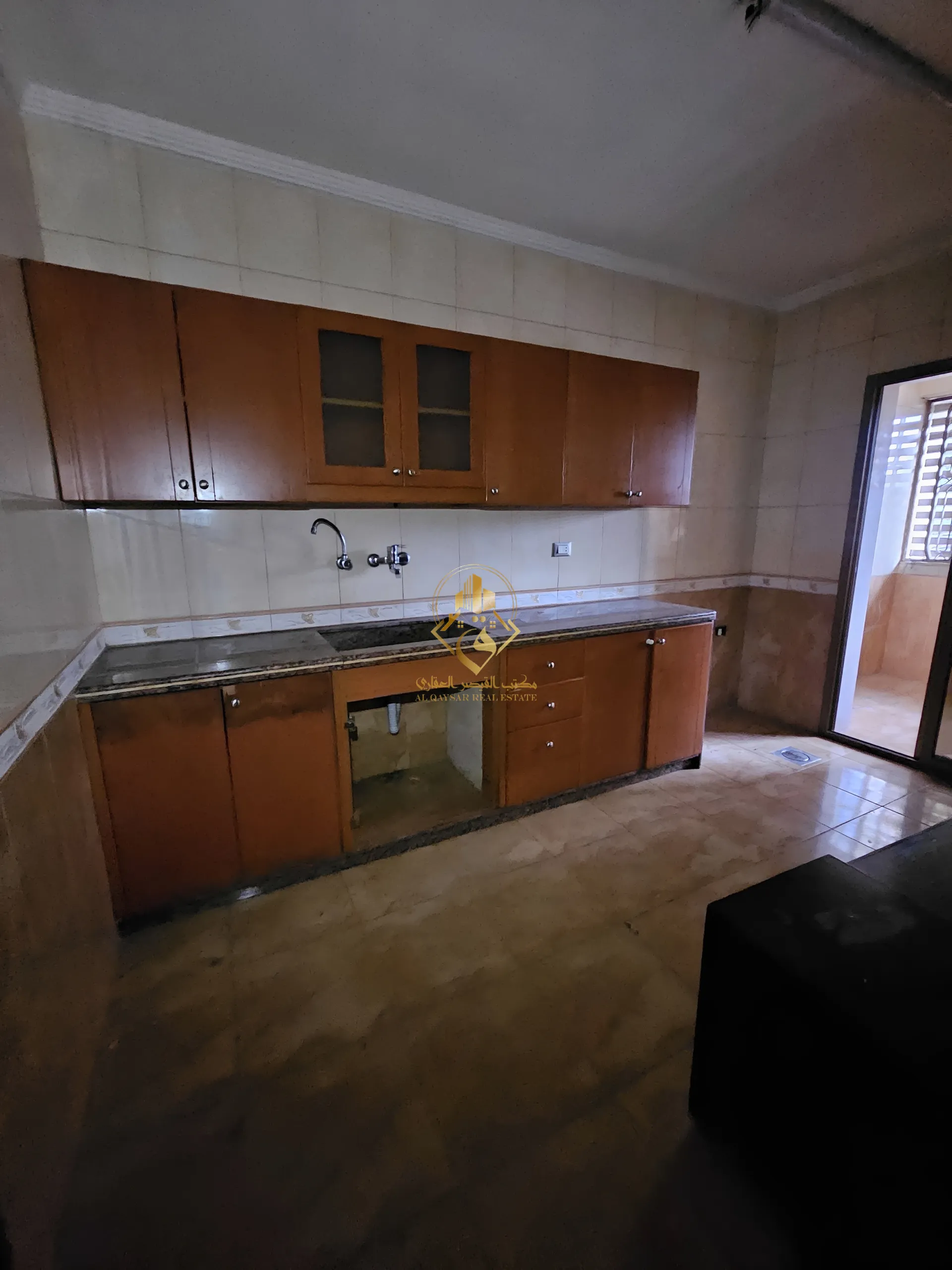 Residential in Kaskas, beirut - 3 bed, 3.0 bath