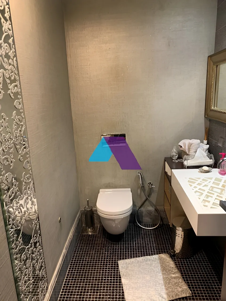 Apartment for Sale in Saifi Village