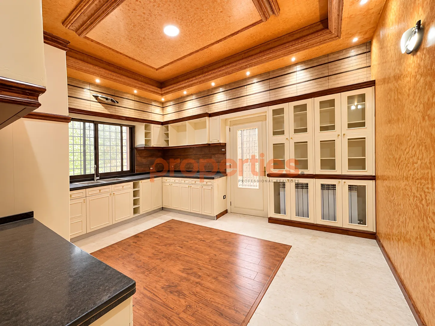 Villa for Rent in Cornet Chahwan