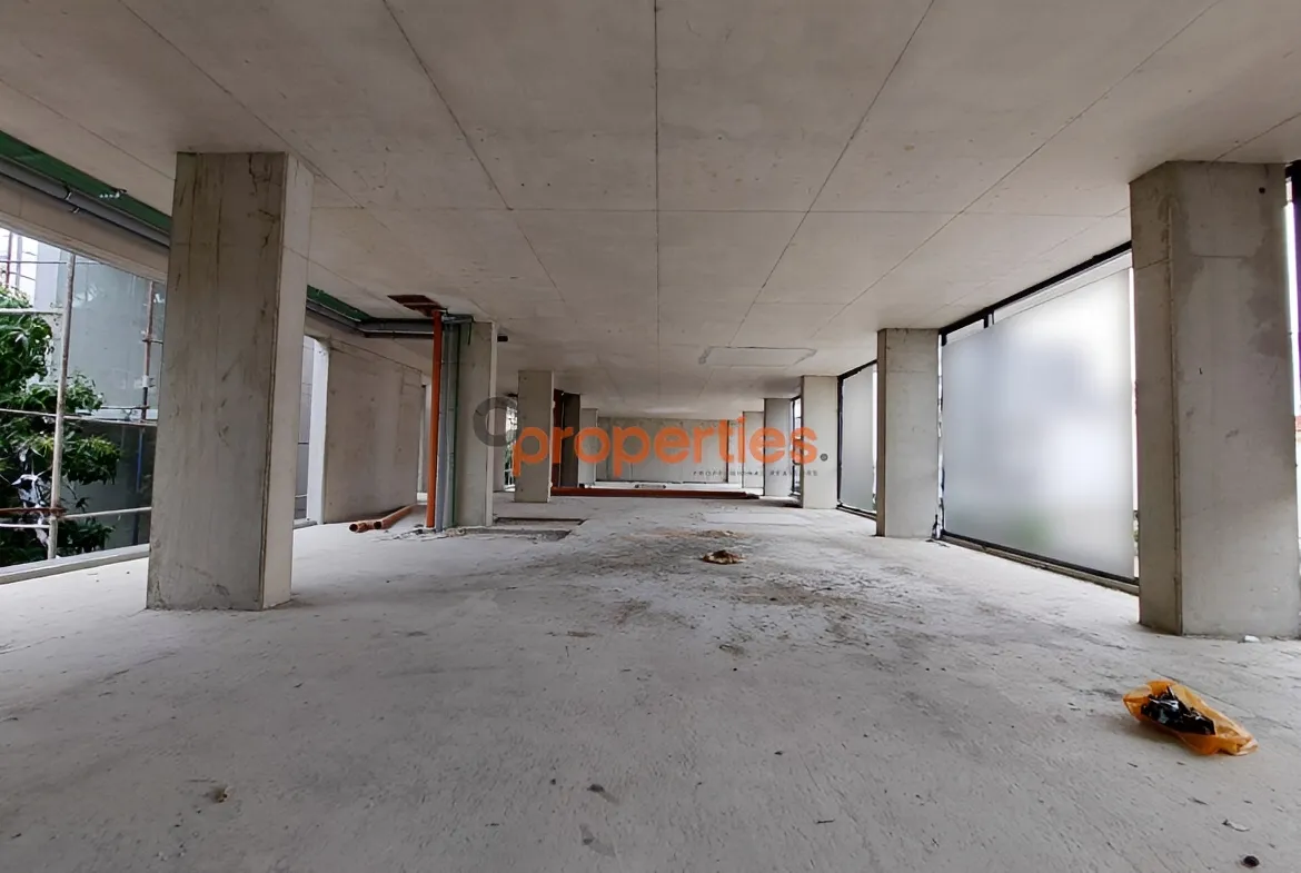 Showroom for Rent in Jal El Dib