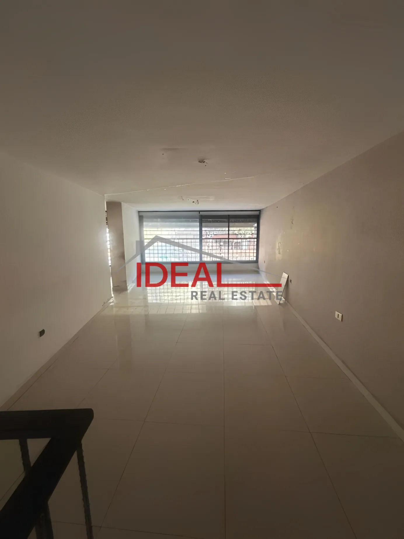 Shop for Rent in Ballouneh, Lebanon