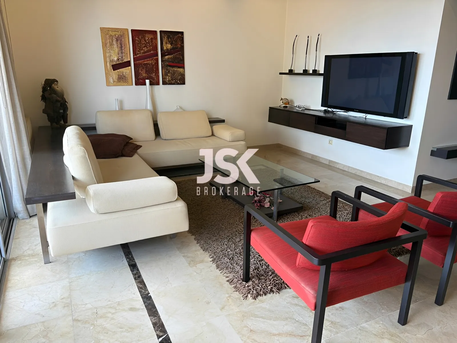 Apartment for Rent in Achrafieh - 2 bed, 3 bath