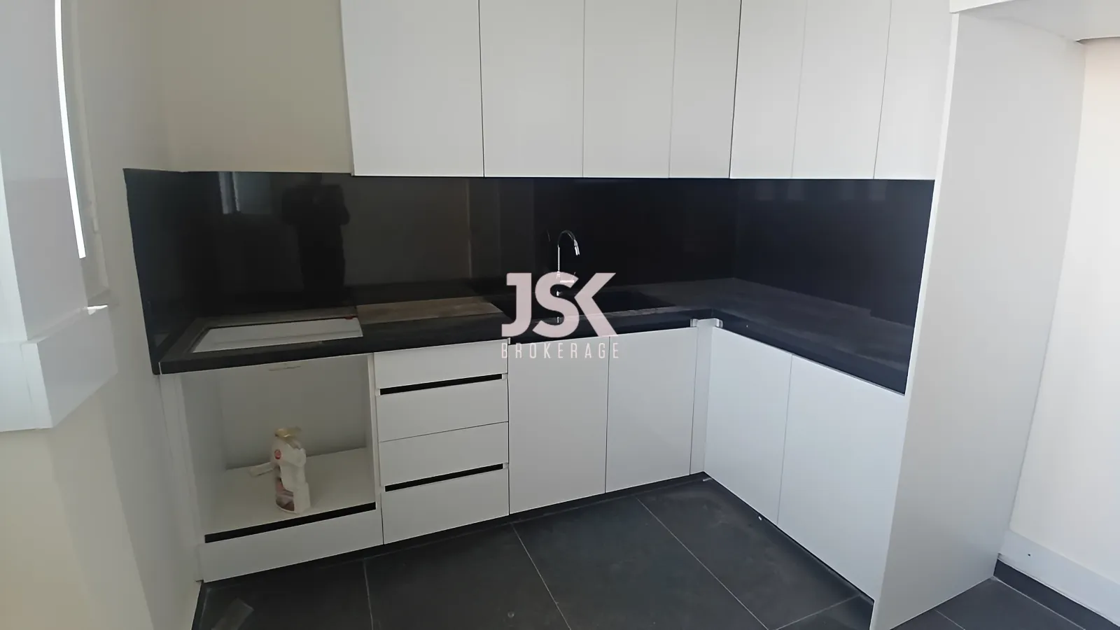 Apartment for Rent in Naqqache