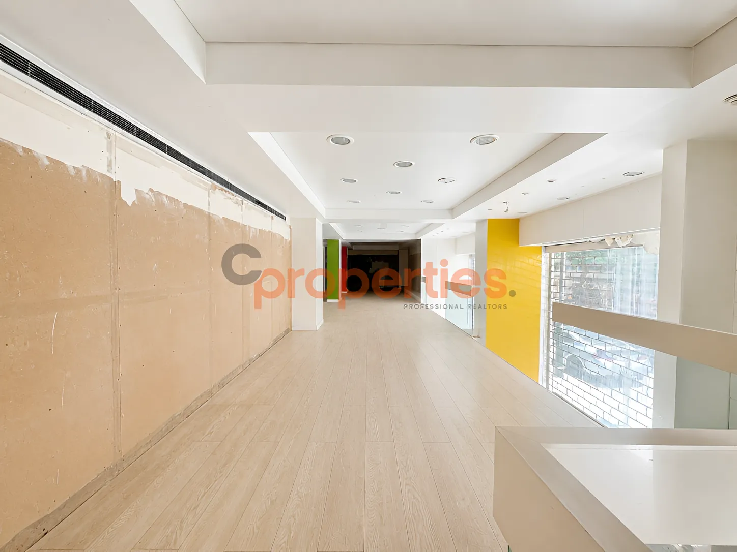 Shop for rent in Hamra, Beirut, Lebanon