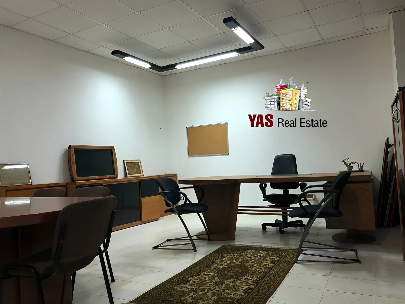 Showroom for Sale in Bsalim