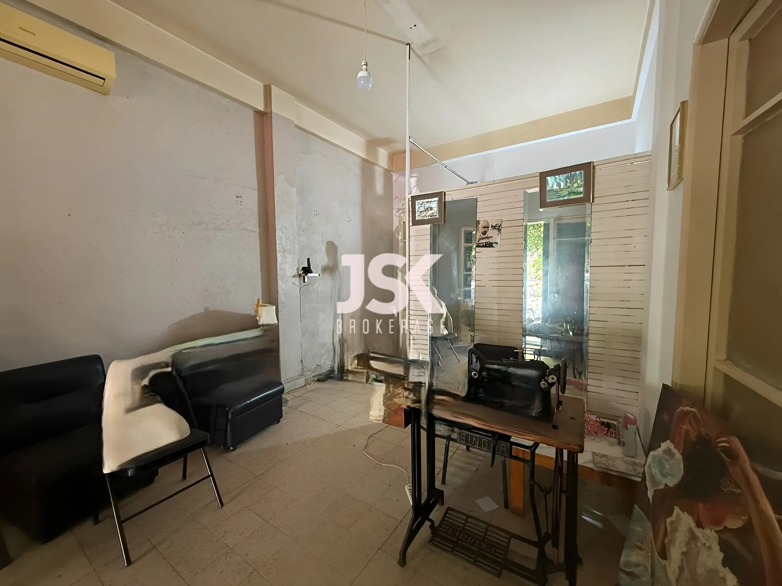 Apartment for Sale in Achrafieh - 1 bed, 60 bath