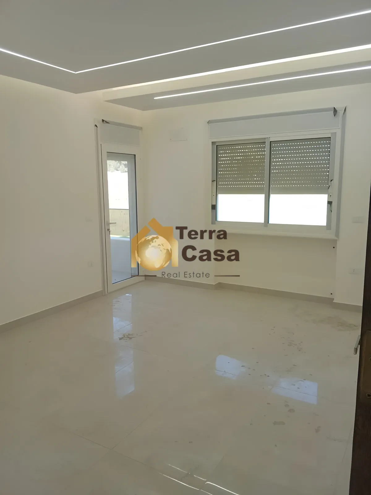Apartment for Sale in Ksara - 3 bed, 2 bath