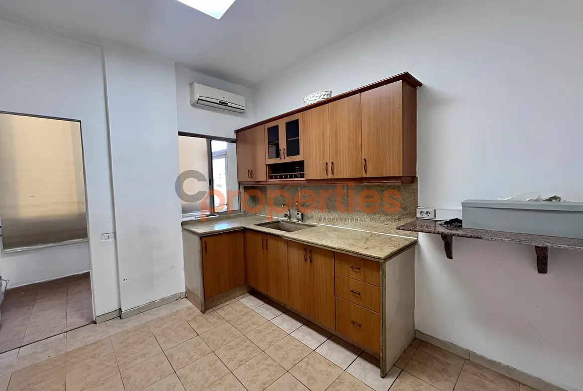 Office for Sale in Dekwaneh