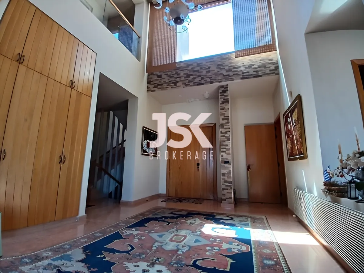 Villa for Sale in Ain Aar, Lebanon