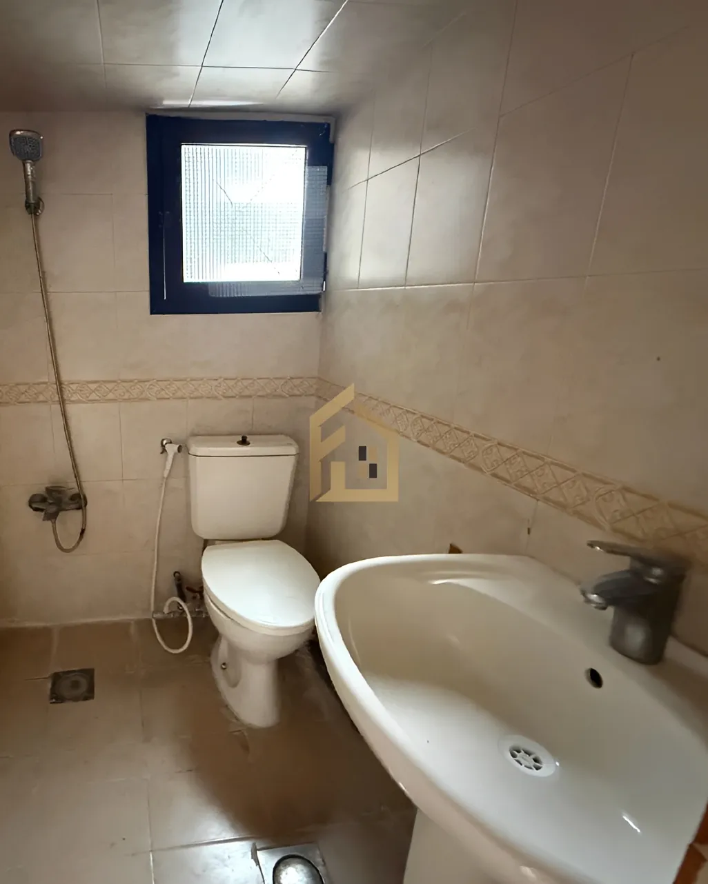 Apartment for sale in Nowayri, Bayrut, Lebanon - 1 bed, 1 bath