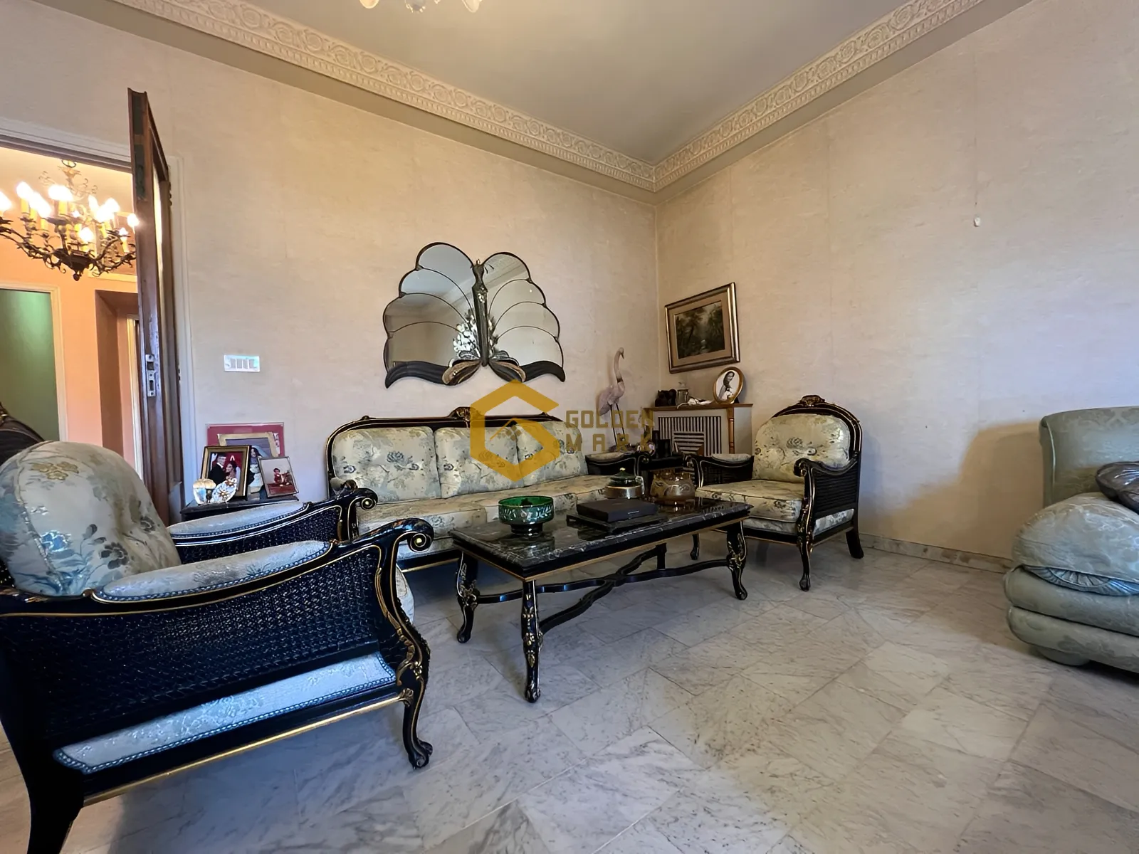 Apartment for Sale in Ballouneh